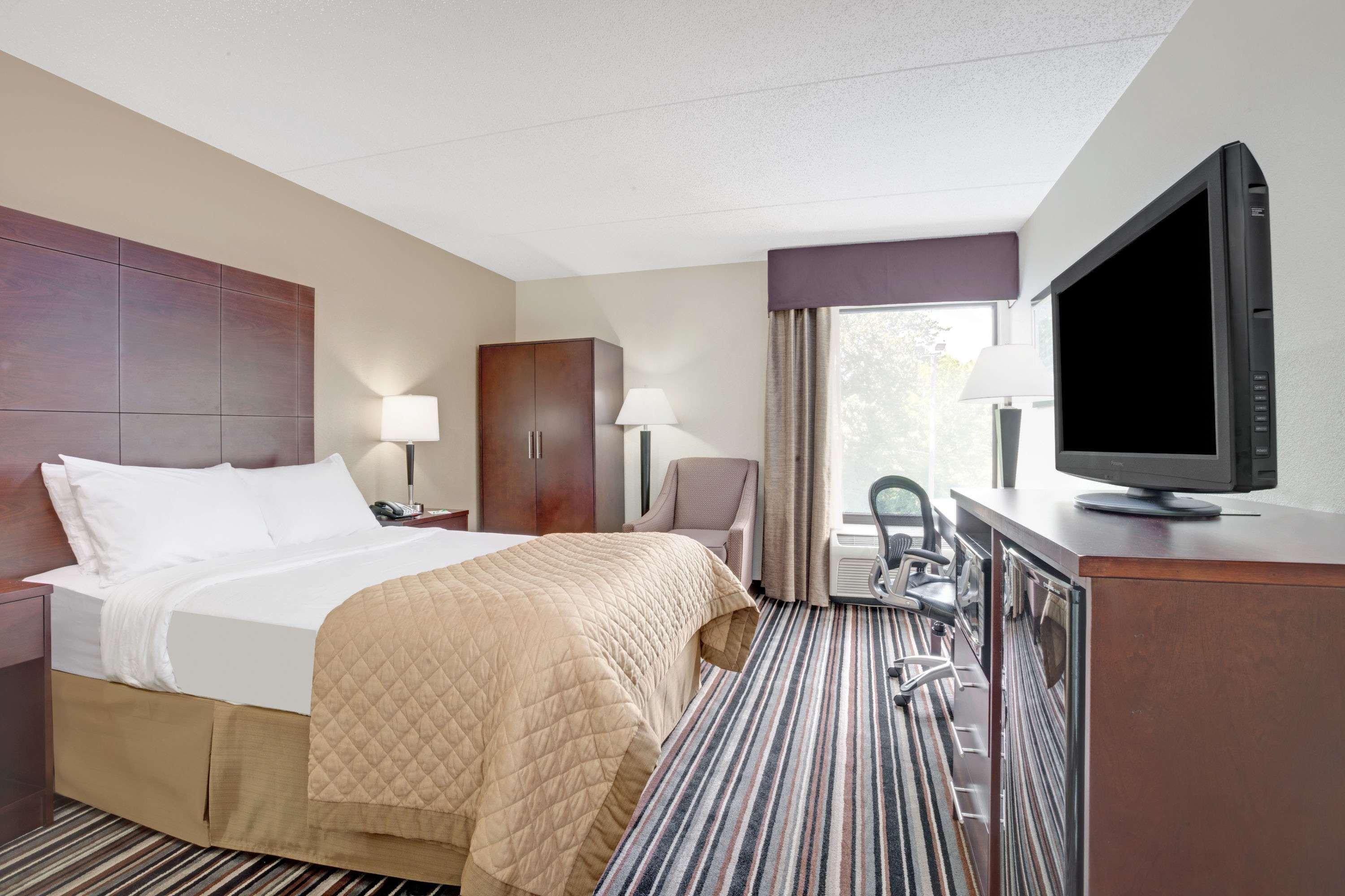 Wyndham Garden Charlotte Airport Southeast Hotel Bagian luar foto